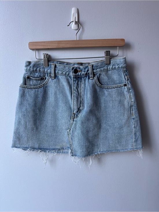 TNA Dresses & Skirts - ARITZIA TNA Light Wash Denim Mini Skirt with Raw Hem Summer